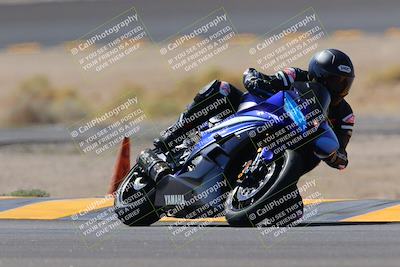 media/Oct-08-2022-SoCal Trackdays (Sat) [[1fc3beec89]]/Turn 14 (1050am)/